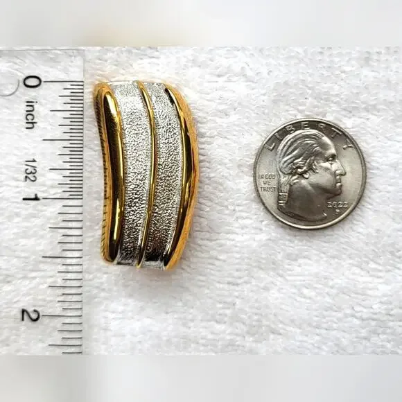 Silver & Gold Sculpted Clip-On Earrings – Vintage-Inspired Two-Tone Glam (1.5") - Picture 7 of 7